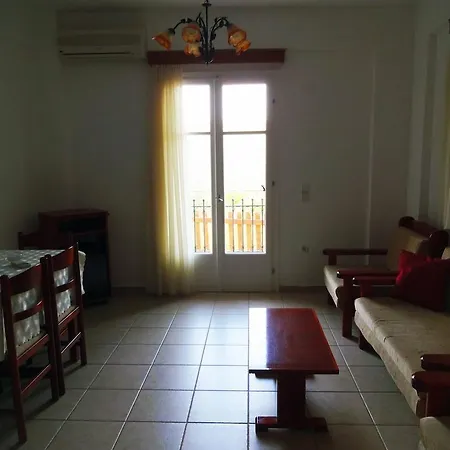 Διαμέρισμα Iriana Village *