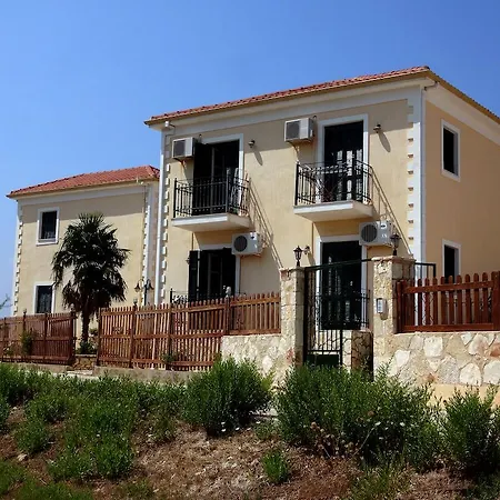 Διαμέρισμα Iriana Village