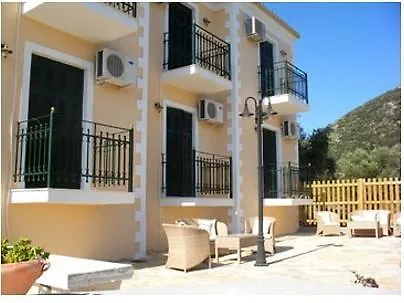 Διαμέρισμα Iriana Village *